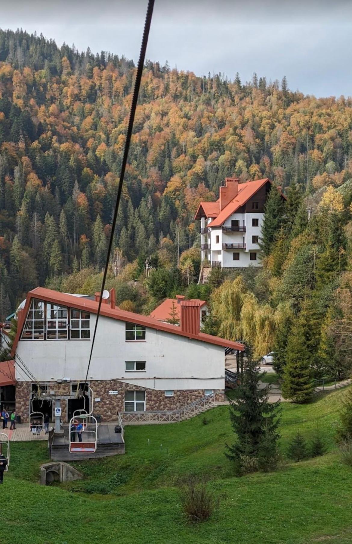 Біля Витягу Slavske Luaran gambar